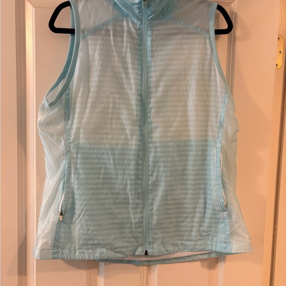Nike Golf Dri-FIT Light Blue Vest - Picture 5 of 6